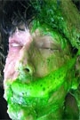 ATTAQUE DES ZOMBIES GLUANTS, L'